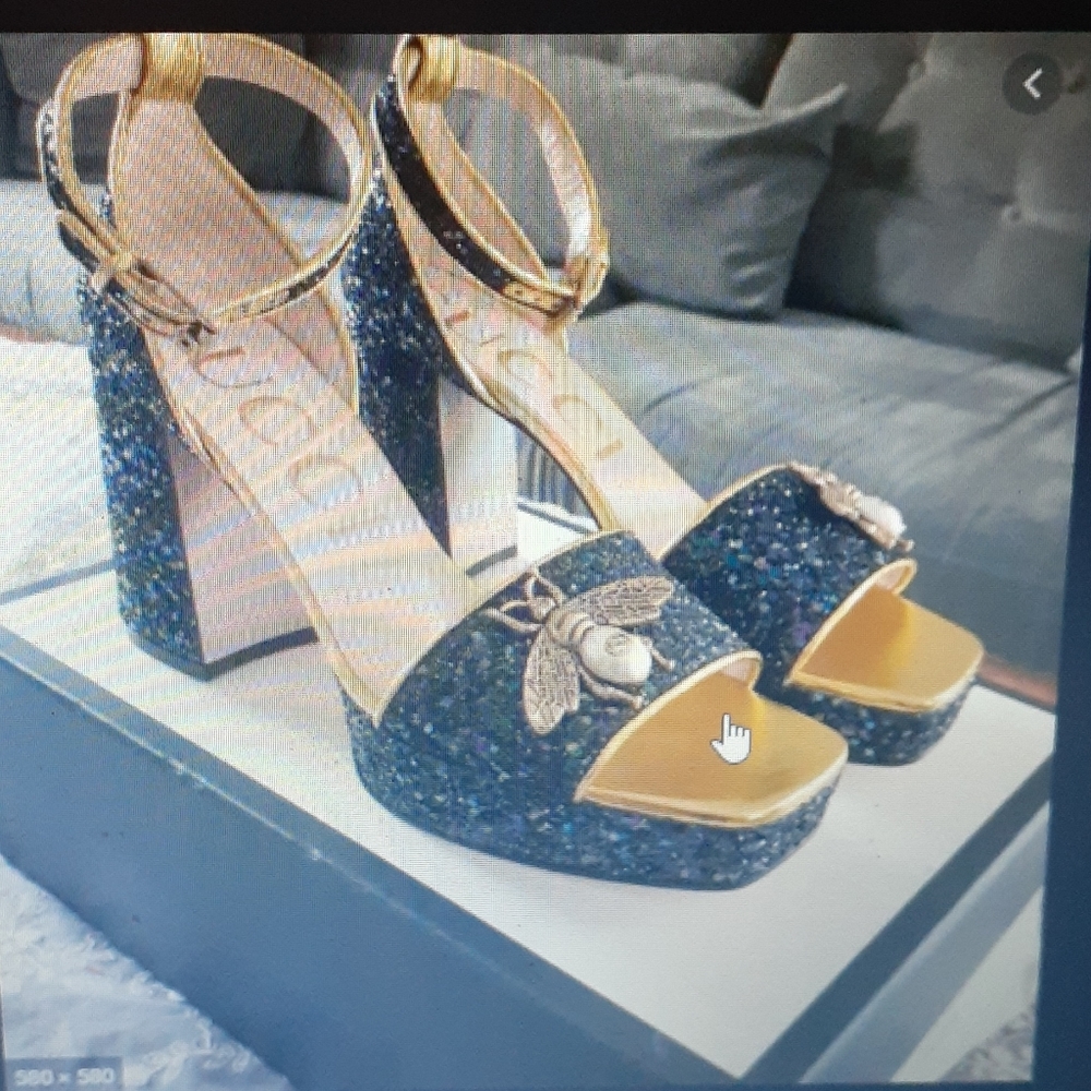 Gucci bee heels